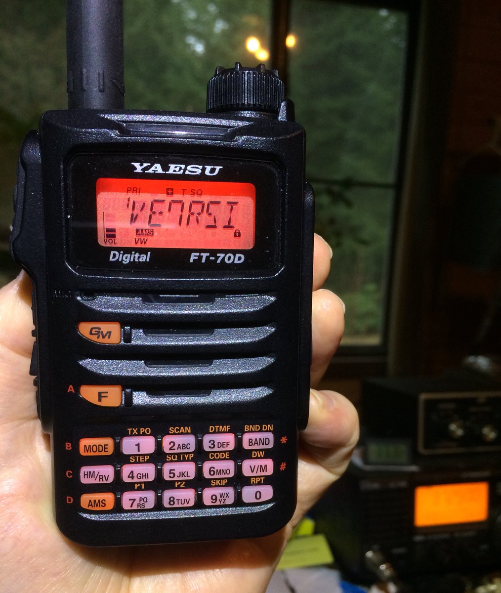 VE7GDH's tweet photo. Yaesu FT-70DR C4FM/FM dual band VHF/UHF HT. While it is a βbasicβ radio, I think they got a lot of things right in it. #FT70DR #C4FM https://t.co/AhsXFJbGV2