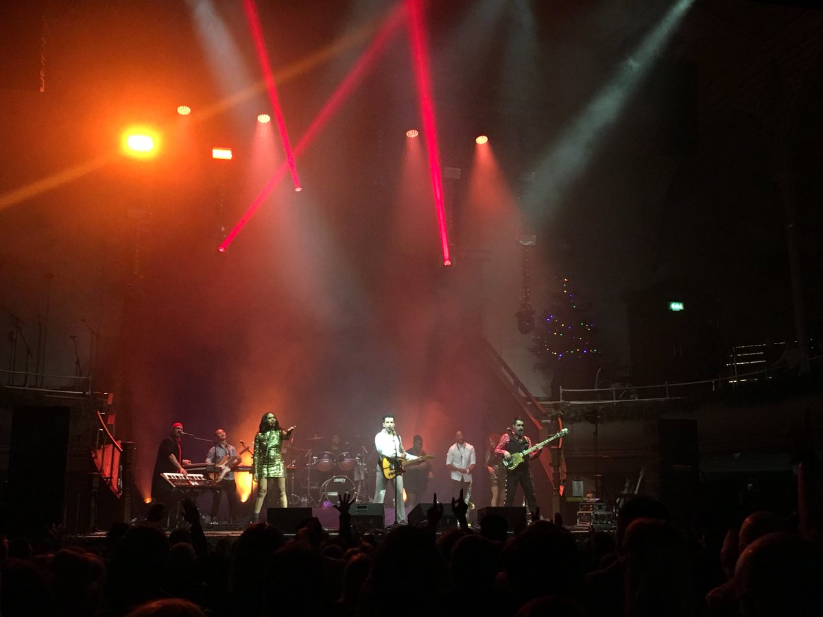 adrian_mottram's tweet photo. What an amazing show #Prince #Celebration https://t.co/sGTEg7UsjF