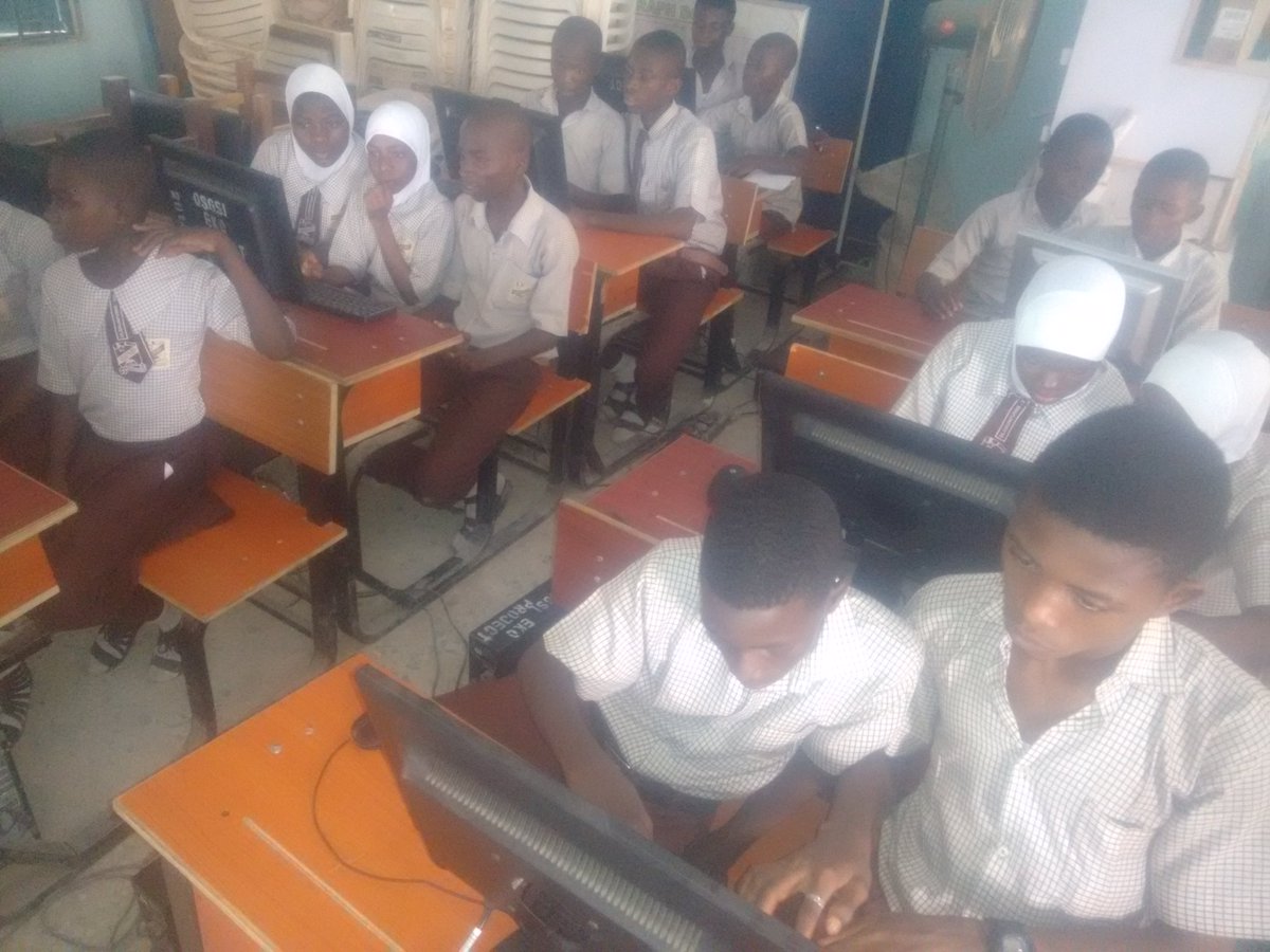 veracityhouse's tweet photo. @veracityhouse _ @CodeLagos CodeLagos phase II activities at the Olorunfunmi Senior Grammar School, Idimu, Lagos @Miiday @TrafficChiefNG @Gidi_Traffic @codeorg @GABONIAVERACITY https://t.co/vq1HZQv4ws