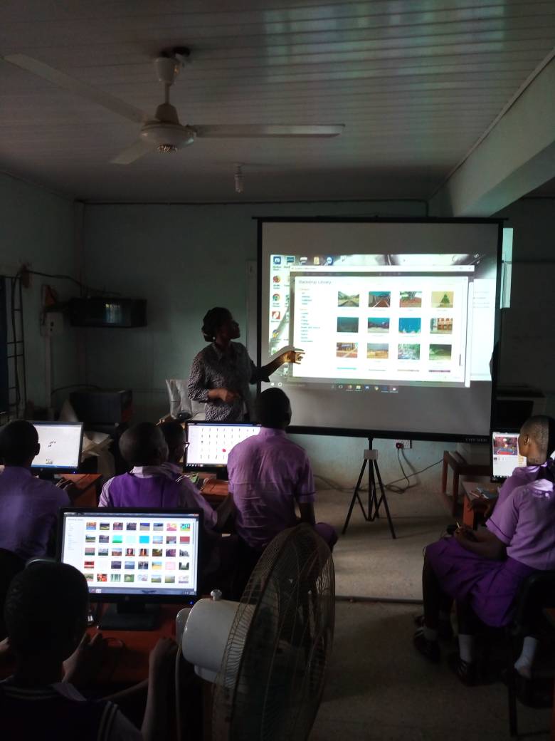 veracityhouse's tweet photo. @veracityhouse _ @CodeLagos CodeLagos phase II activities at the Sasa Community Senior High School, Sasa, Egbeda, Lagos @Miiday @TrafficChiefNG @Gidi_Traffic @codeorg @GABONIAVERACITY https://t.co/1rnr7UG7nL
