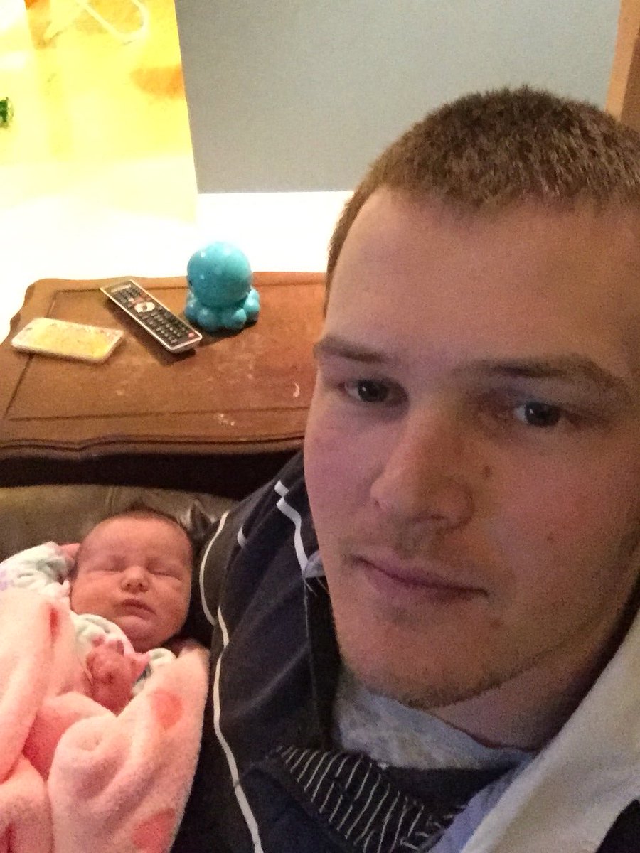dejongcropcare's tweet photo. Best place to be on a #colddecembernight #mylittlegirl https://t.co/GwZGISNBc4