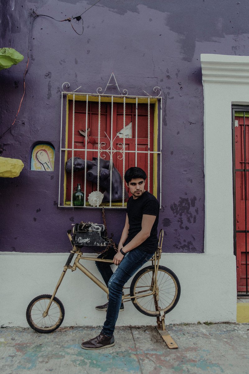 Carlosgutgm's tweet photo. "A veces podemos pasarnos años sin vivir en absoluto y de pronto toda nuestra vida se concentra en un solo instante." #movingisliving #vivirviajando #livetraveling https://t.co/YYbqZMebk2