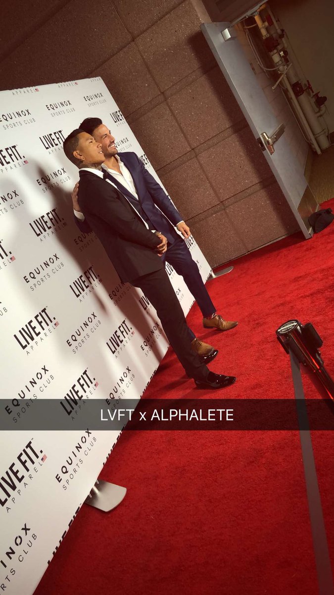 _steviin's tweet photo. Last night shenanigans #TeamLVFT #RedCarpet https://t.co/1X8JmEppBw