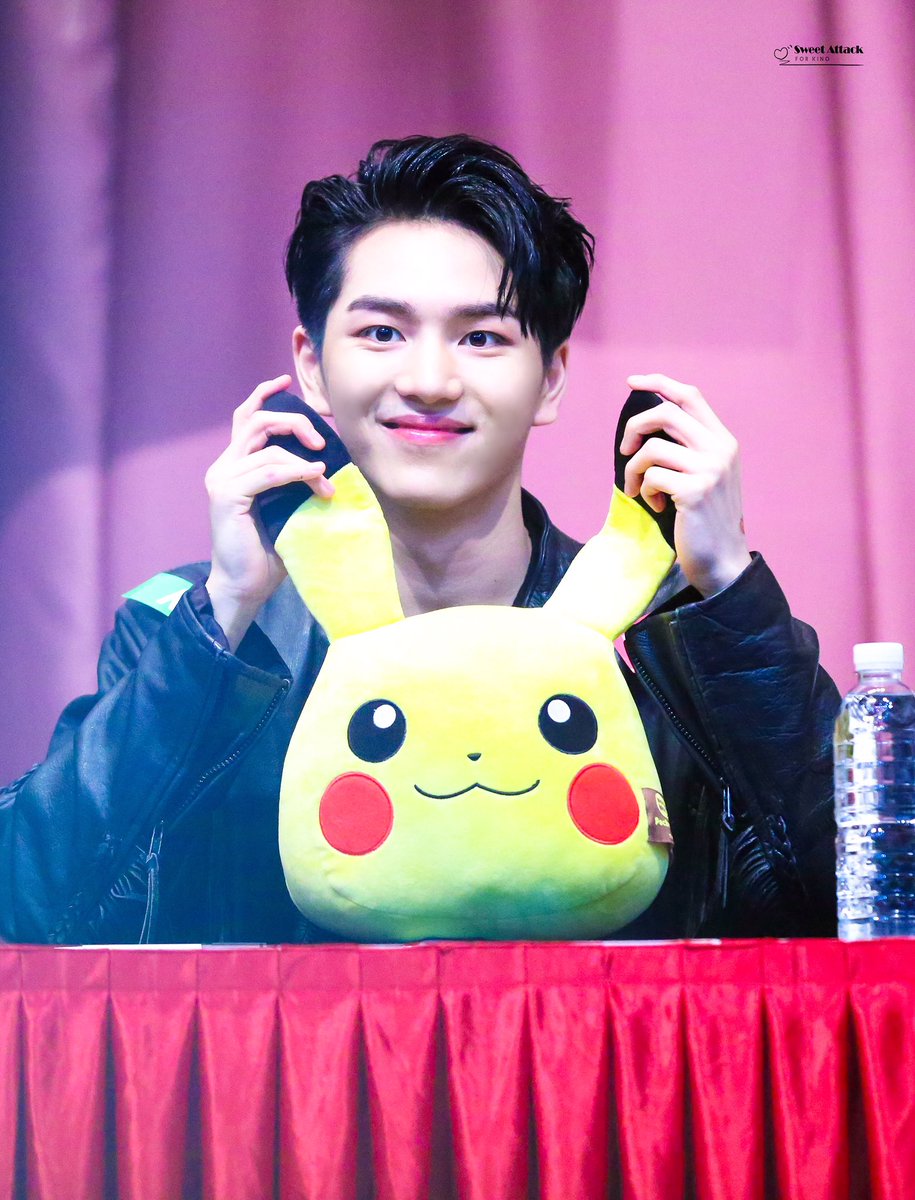 kinospics's tweet photo. 171126  ⋰˚☆ sweet attack https://t.co/Rd8mp9z0G9