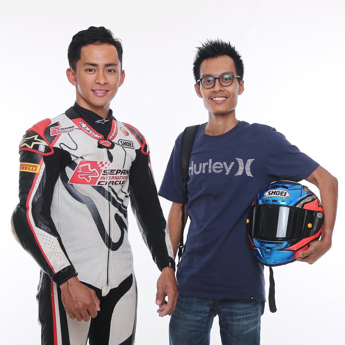 akmalnazim's tweet photo. Nak jadi rider moto go xlpas sebab moto berat dari tuan π.
.
Dapat bergambar dengan rider pn jadi lah π.
Shooting for SIC Racing Team
Photograph by : @pristineworksphoto
Studio by : @the.nineties.studio
#ninetiesstudio #commercialphotography #whitestudio #topphotographer https://t.co/5Z3eWyDou6