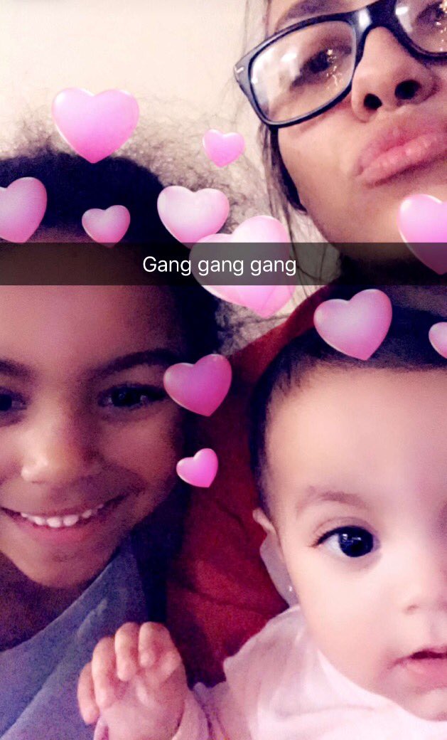 brianasfans's tweet photo. 👩‍👧‍👧 https://t.co/wK5oRk2LKX
