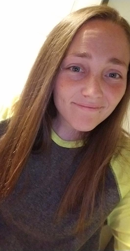 emily_jean06's tweet photo. well. guess ill make the best of everything thats happened! #moveingforward https://t.co/CkSYluTFk0
