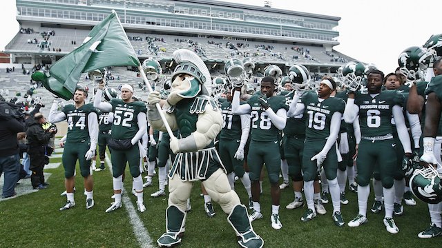 dvanop68's tweet photo. Excited to announce that I will be continuing my education and football career at Michigan State University! #GoGreen https://t.co/3tbAqZVyDB