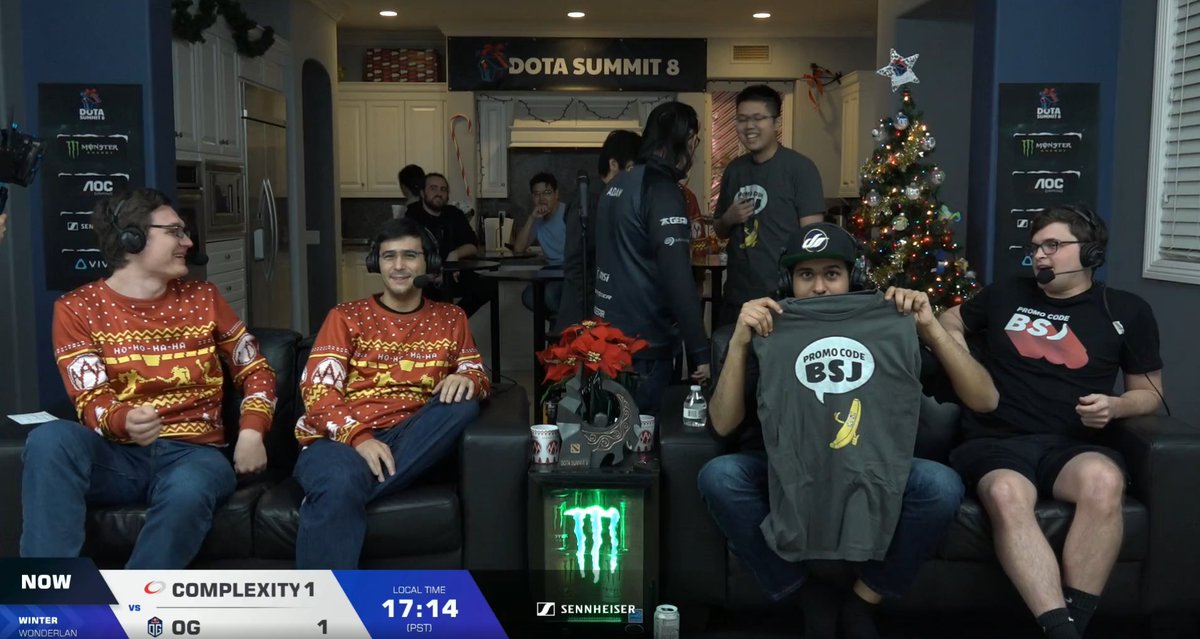 Complexity's tweet photo. Get your @BananaSlamJamma #PromoCodeBSJ shirts at https://t.co/TiK4sJVbKr
Approved by @EternaLEnVy1991 and @BuLbaDotA_! https://t.co/SHN3UlRKSJ