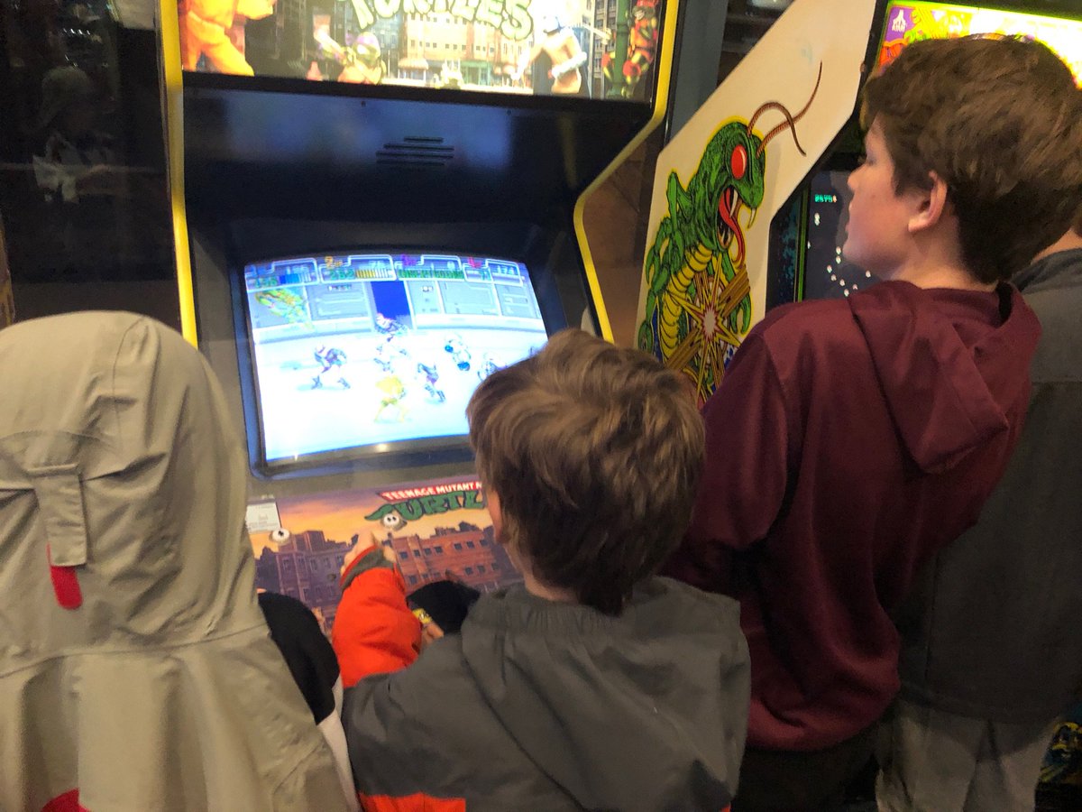 ferratho's tweet image. Arcade Night at the @griffinshockey game. Me and the boys took down Krang and Shredder. #GoGRg #KickSomeShell