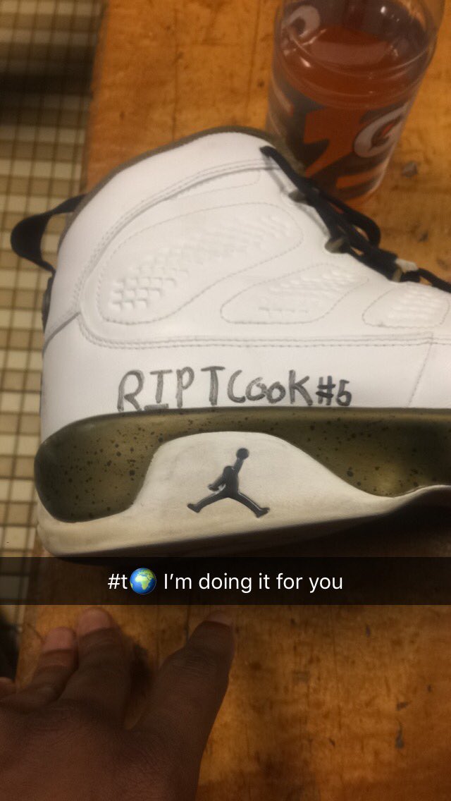 young_ajj's tweet image. I finished with 23pts 7 rebs 5ast 1block I did for you Bro I’m gone miss you #LONGLIVETCOOK T🌍