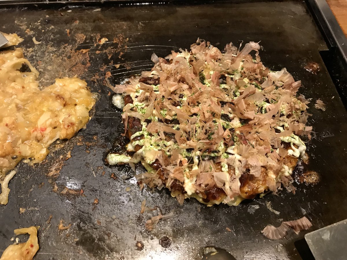 pakasansansan's tweet photo. ゆきっちとお好み焼き食べたよ！うまうま！明日も来たーい！ https://t.co/ex67lF9uK1