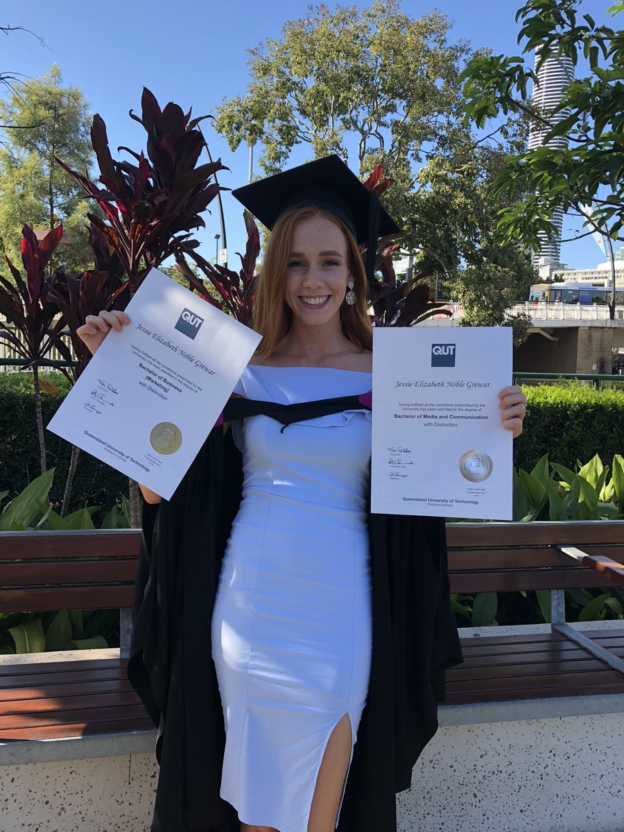 jessiegrewar's tweet photo. School is out ๐ #QUTClassOf2017 https://t.co/rSodGzulAn