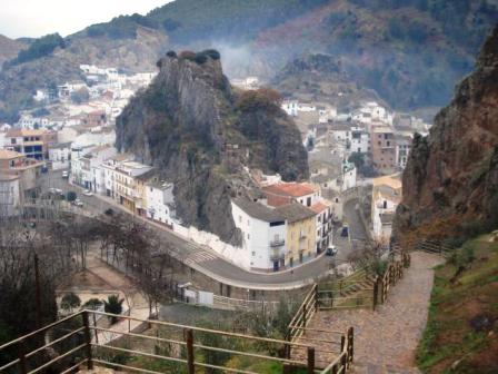 leg_and_Card's tweet photo. Buenos días desde #Cambil #Jaén. Ruta de los Nazaríes https://t.co/7aSssXnYEO @legadoandalusi @ConocesJan https://t.co/lqEI2riLIF