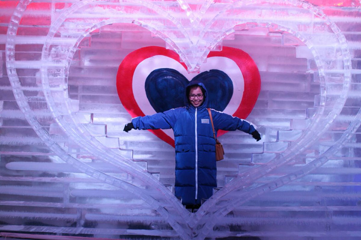 i_puicho's tweet photo. หน้าตาสดใส แต่ทำไมง่วงนอน #FrostMagicalIceofSiam #pattaya https://t.co/PAr3YUhHJf
