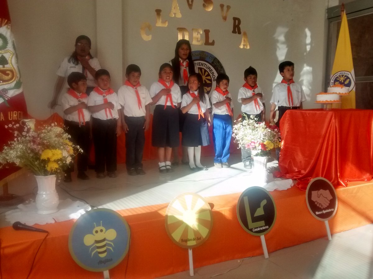 MoronJocabeth's tweet photo. #ClubdeAventurerosSisichacuna #DMUrcos Clausura y graduación @gersonvega @YudyVilladeRome  @Pr_RaulYaranga https://t.co/smzQN4hkXX