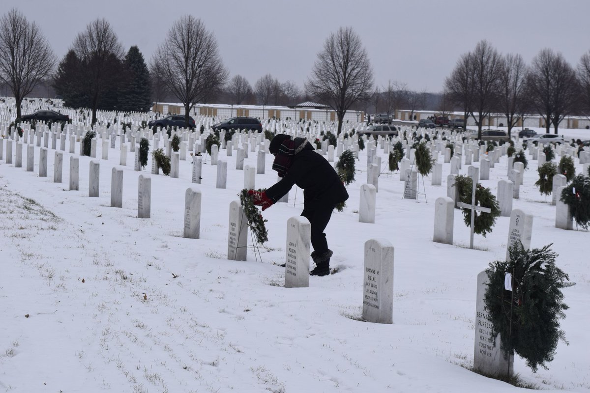 SarahVetNet's tweet photo. A few more pics today from the event with @ElementFleet employees veterans network. Many friends we knew and worked with were visited, and many wreaths were laid with friends we've never met. https://t.co/MC3uh5gpCe