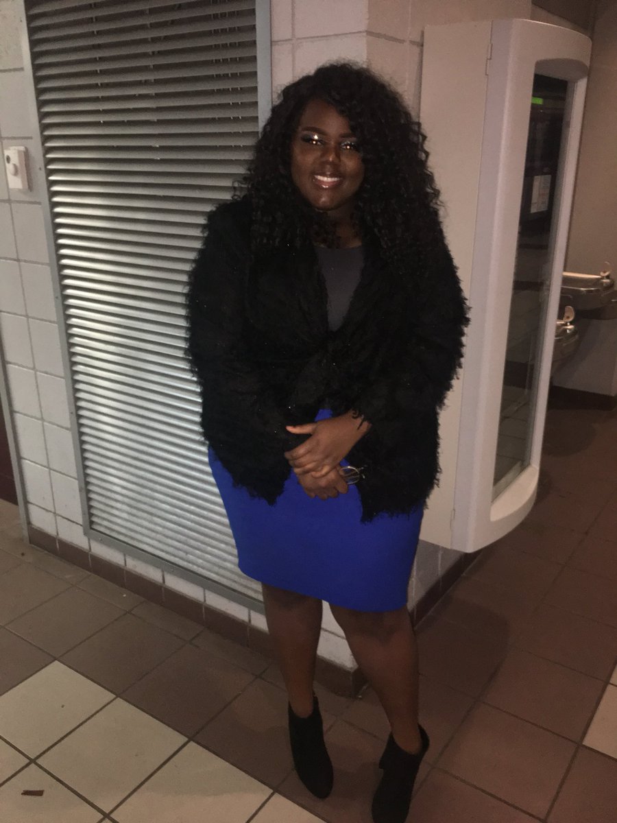 Quinshaye's tweet photo. I be feeling like Tyra (@tyrabanks) on my way from the banks. ๐
#Suchaqutie #MakingmovesALL2018 https://t.co/8RyUTVeV7K