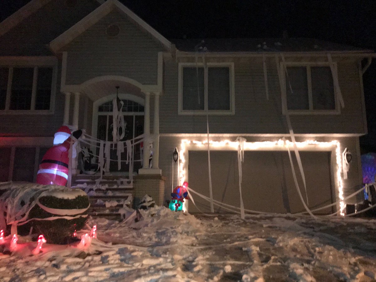 15sNavy doing work on the directors house.....must say A+, picture doesn’t do it justice. #15snavy #allthewayaroundthehouse! #gonnabeagreatyear #nova