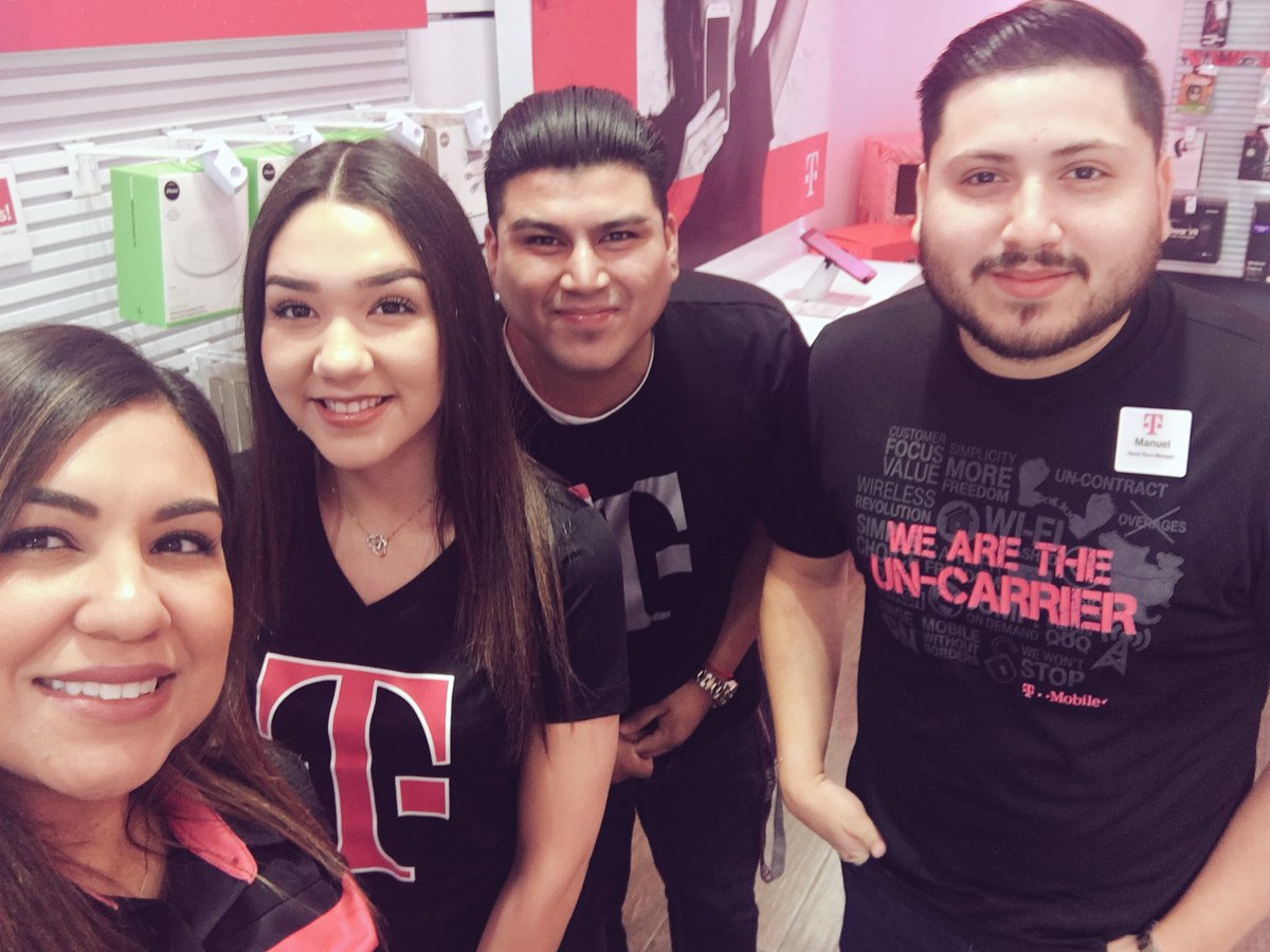 BreRamirez20's tweet photo. Maywood Team🙌🏼 #HitMobile https://t.co/jkIQhPwa4t