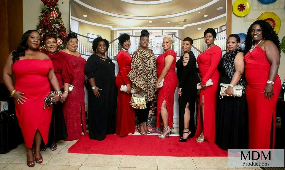 52Luscious's tweet photo. Confident Women Rock Sisterhood at the Women of Elegance Christmas Charity Gala! https://t.co/Qh9fzkehhJ