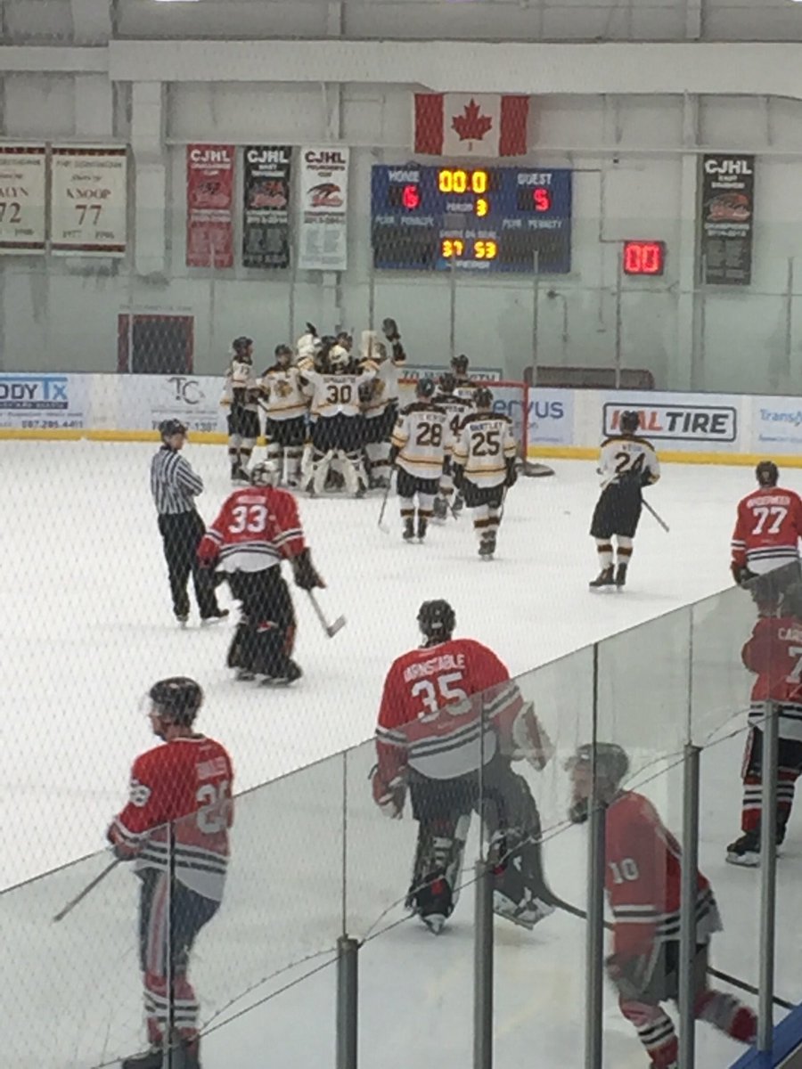 FtChiefsHockey's tweet photo. This sight doesn’t get old⚠️ #FORTSASKGETUP https://t.co/1vBWTt7LQN