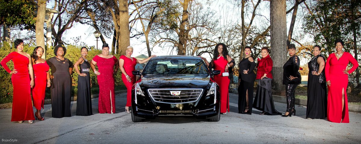 52Luscious's tweet photo. Confident Women Rock Sisterhood, Christmas Photo Shoot With Bojax Allen! https://t.co/FFJ31M3Ljq