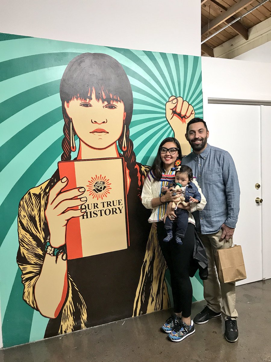ElCompaM16's tweet photo. Checking out @ernestoyerena holiday party sale. #BoyleHeights https://t.co/S0Zt3bWni1