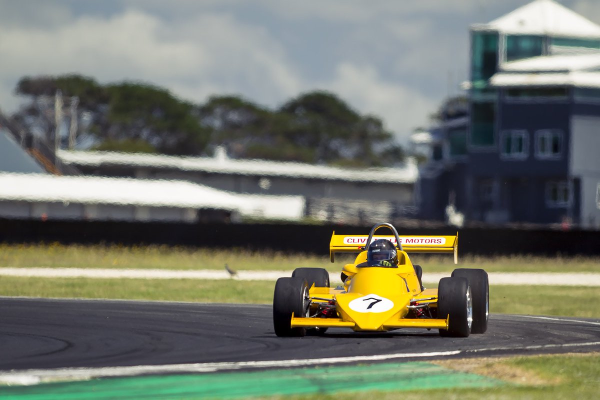 Motorsport_AUS's tweet photo. There are few things better in life than Phillip Island on a perfect summer’s day 👌 

🏁 CAMS Foundation Track Day
📸 by Dan Thompson https://t.co/c4jGaUNBTF