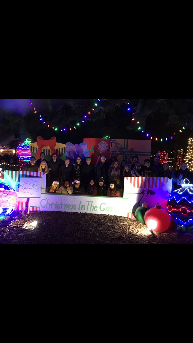 ScotsAppella had a blast singing with our alumni at the Oregon Garden!