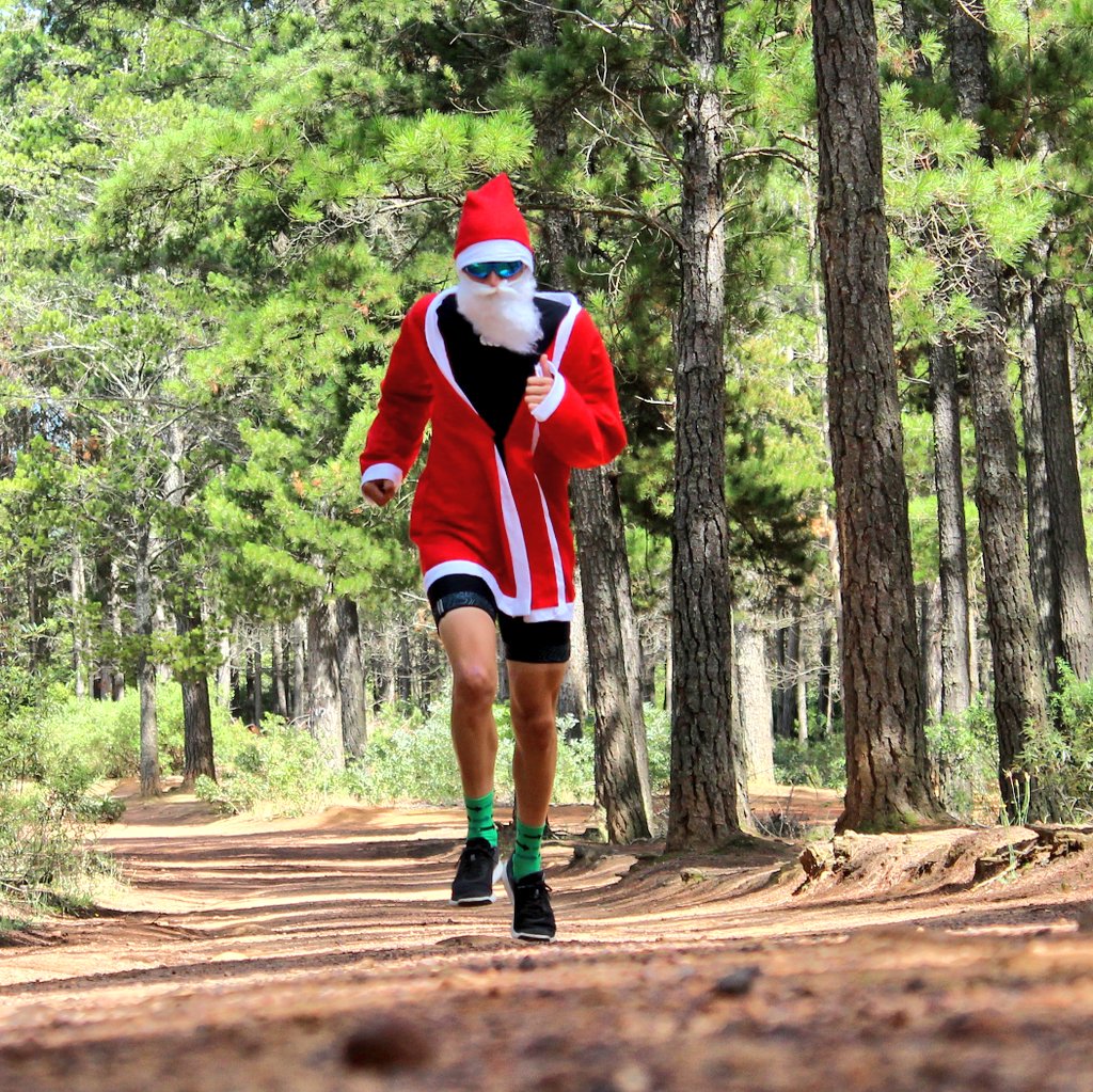 versussocks's tweet photo. Cross training played a vital role this year for Santa to get him in tip top shape for the festive season rush.
#performancerunning https://t.co/ElgUW1aGst