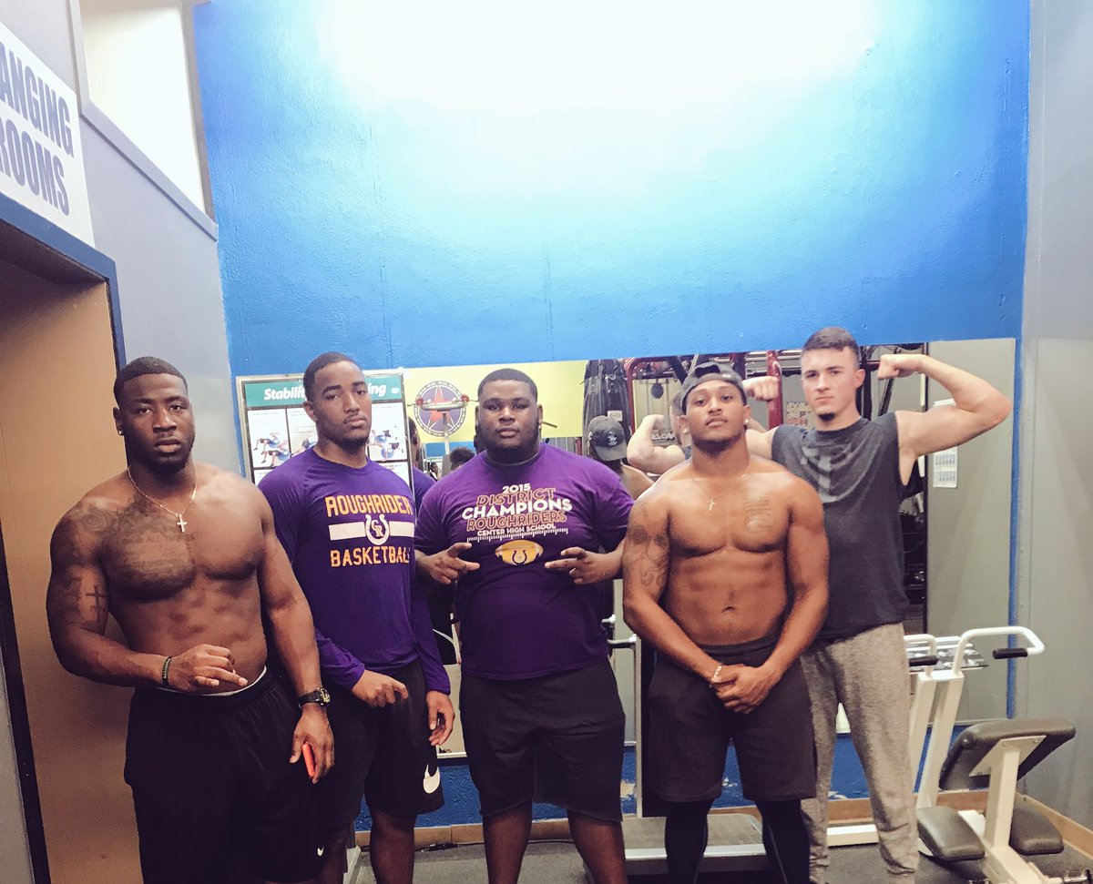 kiounistoocold's tweet photo. Introduced my young bulls to a Too Cold chest workout. #TooColdTraining #certifiedpersonaltrainer #strengthandconditioning #Athletes #CenterTx #936 #bEASTexas https://t.co/D2M6HrtW9J