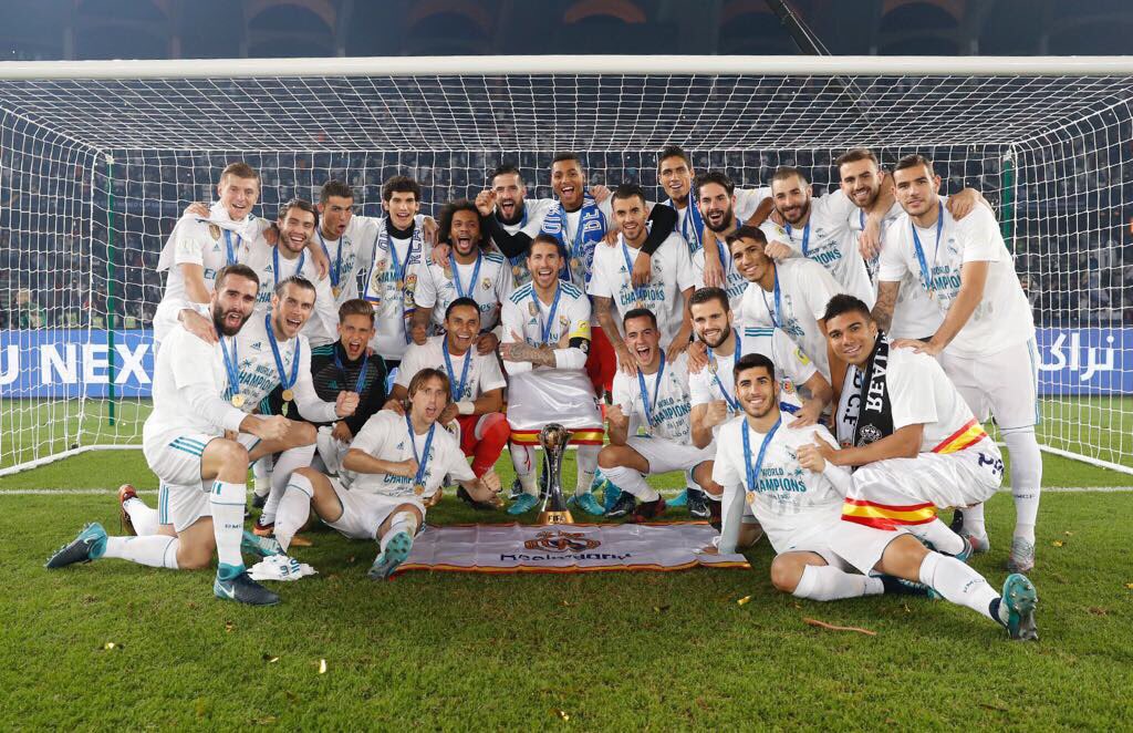 MarceloM12's tweet photo. Noche perfecta! 🏆🏆🏆
Seguimos haciendo historia! ⚽️❤️
#M12 #mundialdeclubes2017 https://t.co/egqoZ9AG4n
