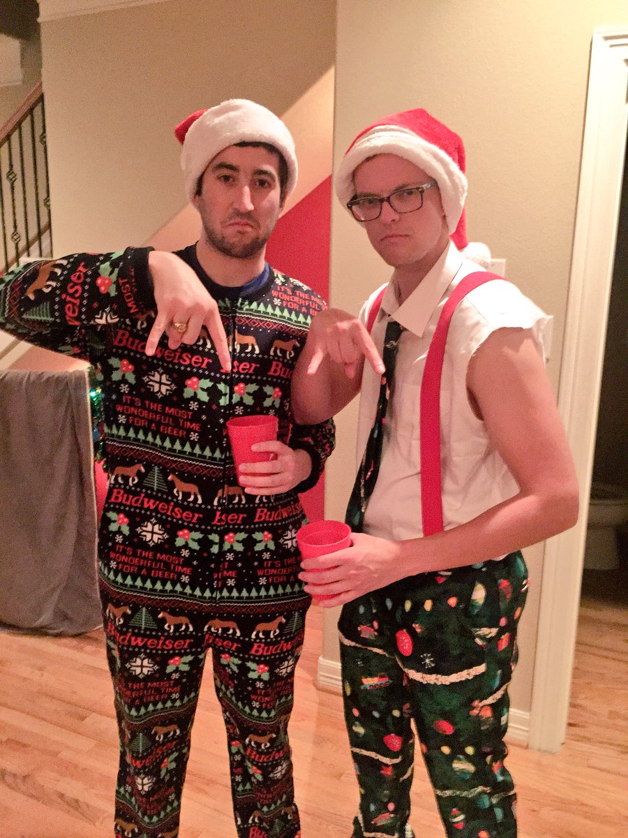 OUClubofHouston's tweet photo. It’s 12:36AM and Texas still sucks #BoomerSooner https://t.co/aAybGZxsAE