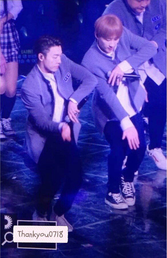 ThankYou_0718's tweet photo. 171217ss7
#SuperJunior #hyukhae #은해 #이동해 #이혁재 #enhyuk #donghae #슈퍼쇼7 https://t.co/zGd5PtmIaq