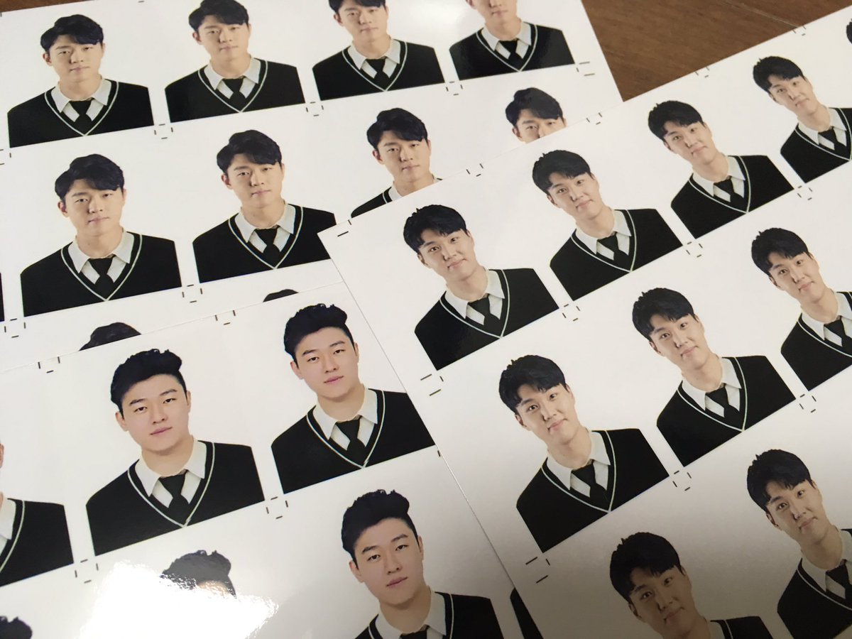 ryu_0905_jh's tweet photo. 💌나눔예고💌

안녕하세요~ 제옹이랑나랑 입니다!

다음주 금요일 (12월22일) 저녁 8시쯤 선착 나눔폼 및 rt 이벤트를 할 예정입니다~

우편비 500원만 받을 예정이며,
수량이 적어 나눔폼 20명 rt이벤트 1명 할 예정입니다

많이 참여해주세요(´°̥̥̥̥̥̥̥̥ω°̥̥̥̥̥̥̥̥)
#류제홍 #준바 #증사나눔 https://t.co/8DNyQq011l