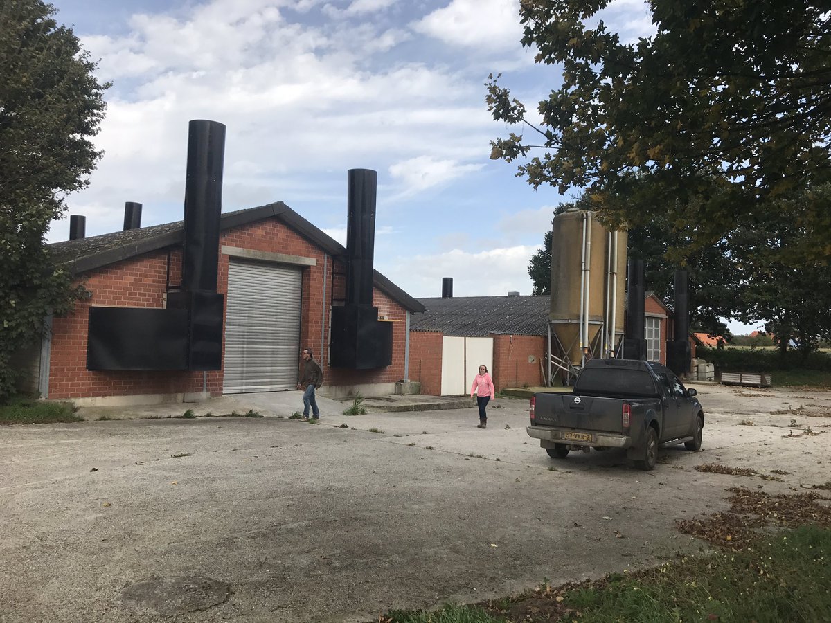 Vanaf 1-1-18 gaat <a href="/Emmekeee/">Emmeke</a> haar eigen vleeskuikens houden op een nieuwe locatie #trots #youngpoultrypeople 🐔🐔🐔