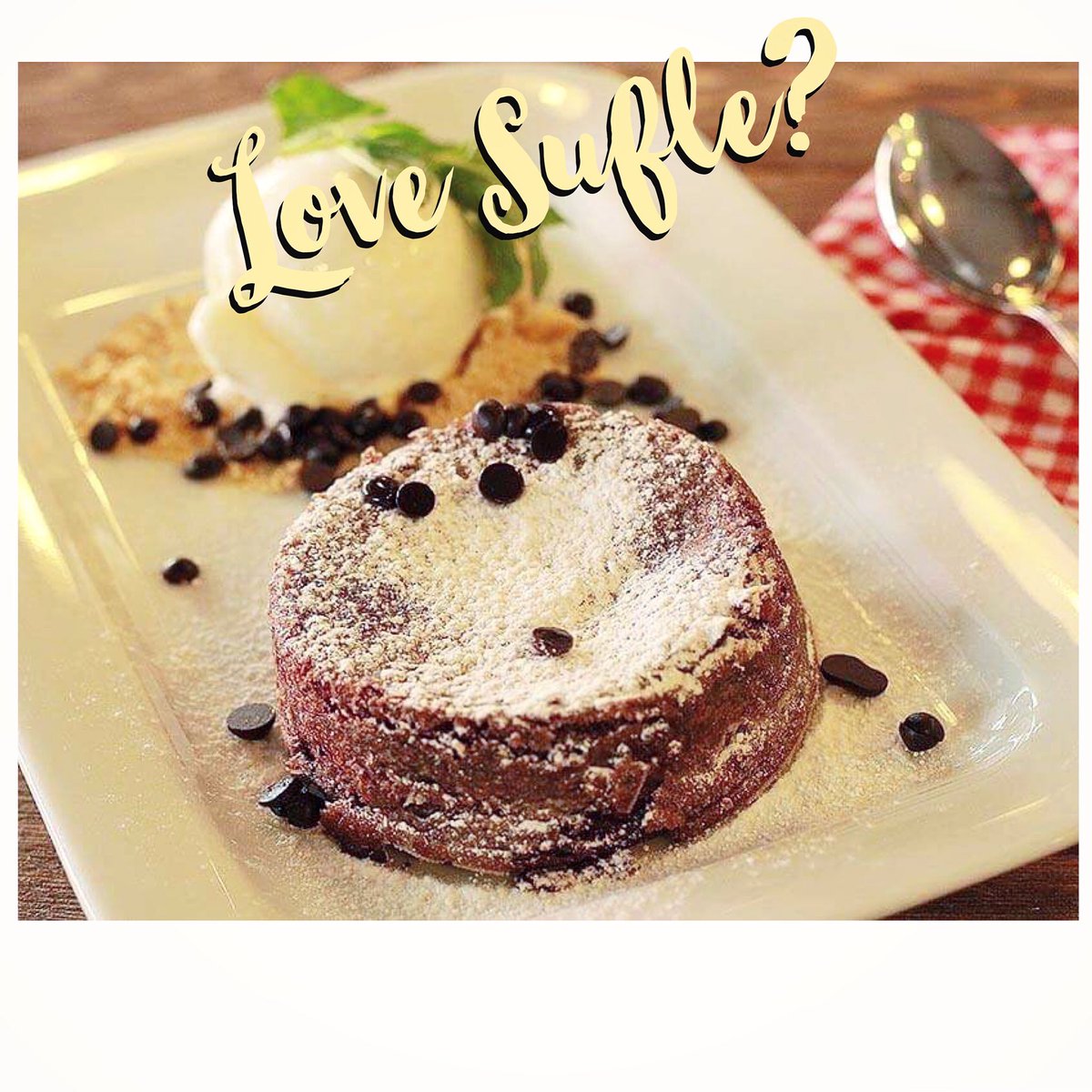 CafeFiruz's tweet photo. Sufle'yi kim sevmez dimi ❤️❤️❤️ #sufle #tatlı  #tatli  #tatlım #tatlıtarifleri #hafta #sonu #pazar #yağmur #haftasonu #keyif #sonbahar #leziz #lezzet #lezzetlisunumlar #cafe #cafefiruz #firuz #firuzcafe #beyoğlu #taksim #cihangir https://t.co/MA3lCEvv4q