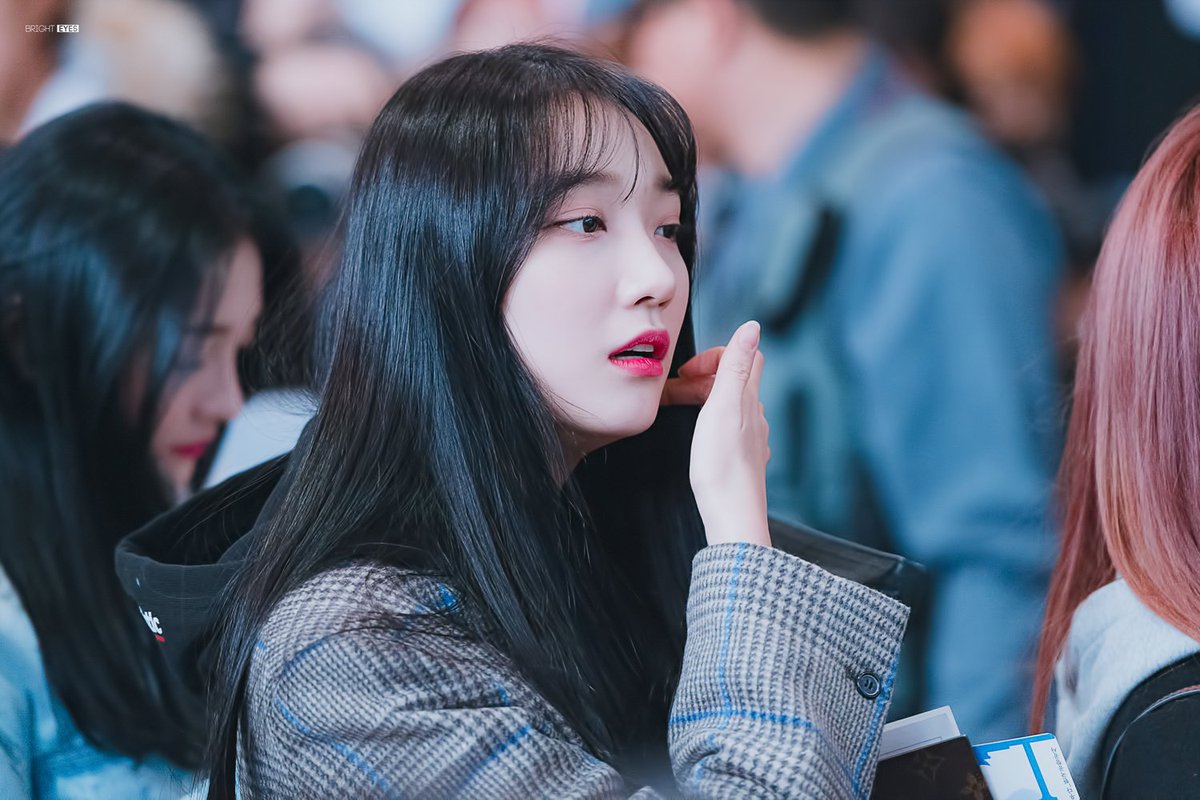 Brighteyes0321's tweet photo. 171128 김포공항출국 로아
#로아 #Roa #프리스틴 #Pristin #민경 https://t.co/kSTCEAvXm3