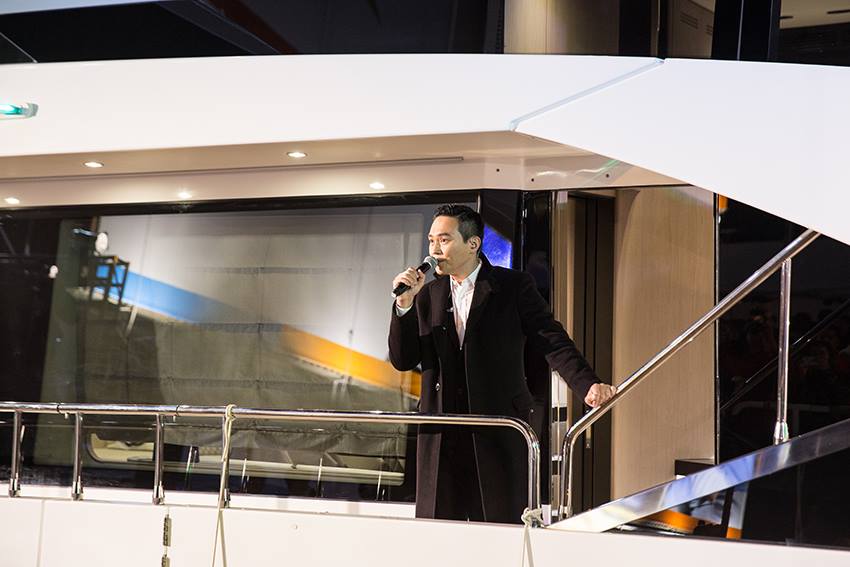 #AzimutYachts and @ApolloAutomobil celebrate the Asian premieres – #AzimutGrande 27 Metri and Apollo Intensa Emozione (IE) – at @RHKYC, with local singer Julian Cheung performing on the newly Asia-launched 27m yacht.

#HongKong #royalhongkongyachtclub  #apolloIE #juliancheung
