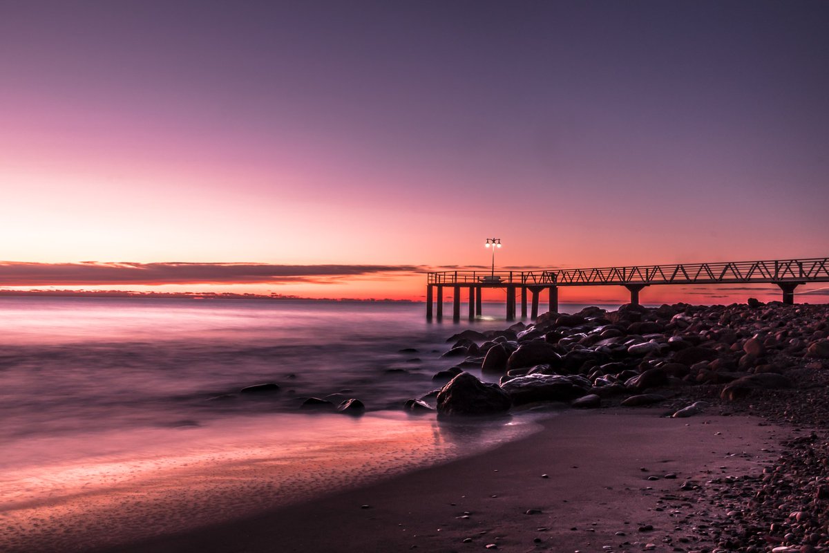 Hector_calonge's tweet photo. #beautifuldestinations #chilches #igerscs #beach #red#picoftheday #igerscastellon #canon #canon1300d#winter #water#longexposure #lifecollectivelc #lifecollective #lightroom #paisaje #whiteboat #runbenguo #sky #sunset #hdr paisaje #canonista #clotburriana #otoño #juangimenez https://t.co/o7MtZmhjaT