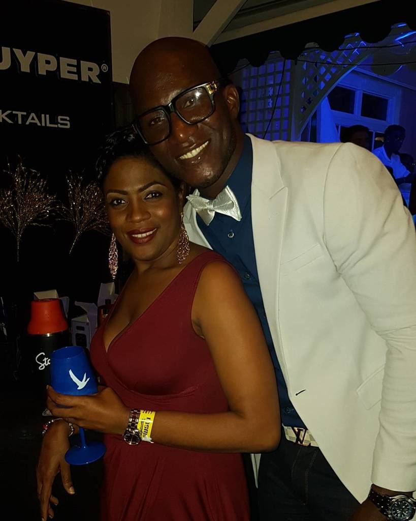 darensammy88's tweet photo. Happy birthday @liliejay #Vfcss 20years of friendship.. Have a great day #DecemberBornsRock https://t.co/7AdESPW9kd