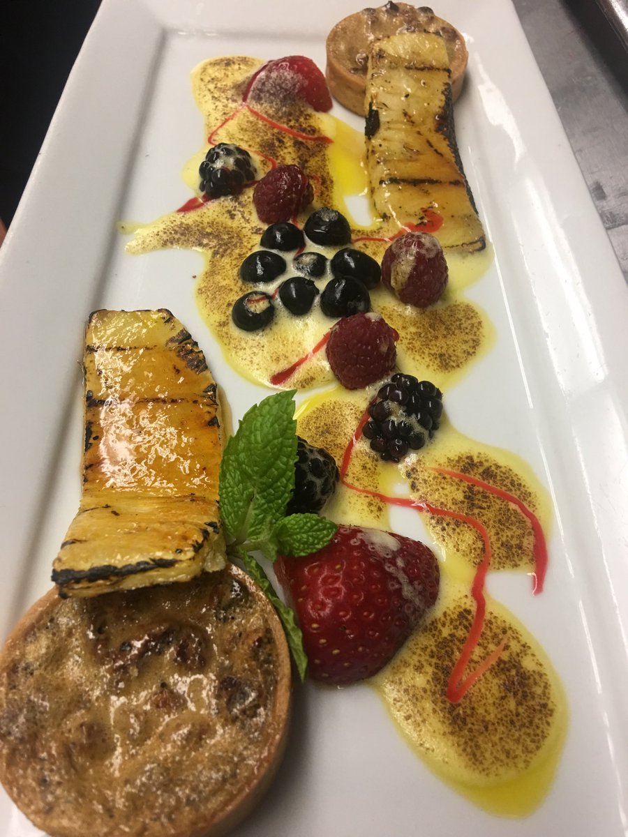 ChefRandal's tweet photo. Fresh berry au gratin with grilled pineapple brûlée and pecan tarts at the Hilton https://t.co/tYCuPKakqQ