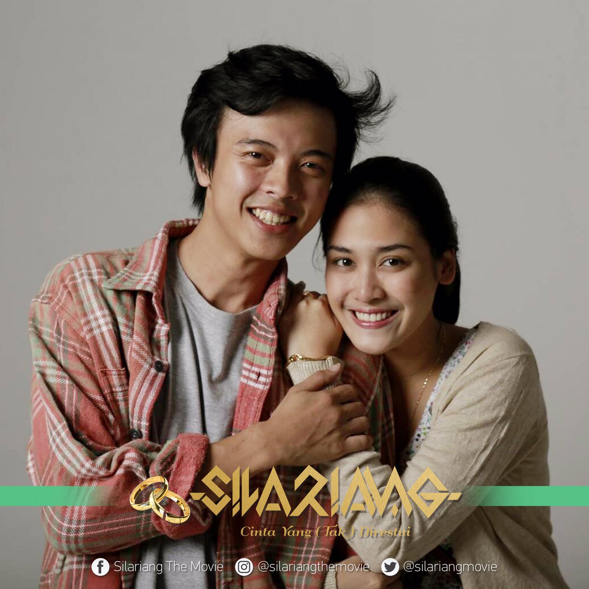 Selamat sore pecinta #silariangthemovie Siapa yang sudah gak sabaran nonton kisah cinta mereka berdua ???
.
.
Silariang : Cinta Yang [Tak] Direstui, di bioskop mulai 18 Januari 2018🎬 Catat tanggalnya ya!
.
.
#Silariang #silariangthemovie #cintayangtakdirestui
