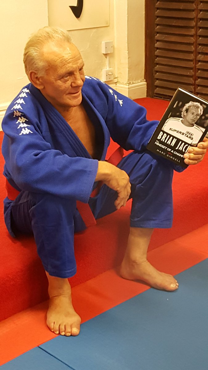 brianjacks129's tweet photo. All orders between now and 14 Jan will received a signed glossy A4 picture. Like the ones below. Or oe of your choice. https://t.co/1kANBA2G38