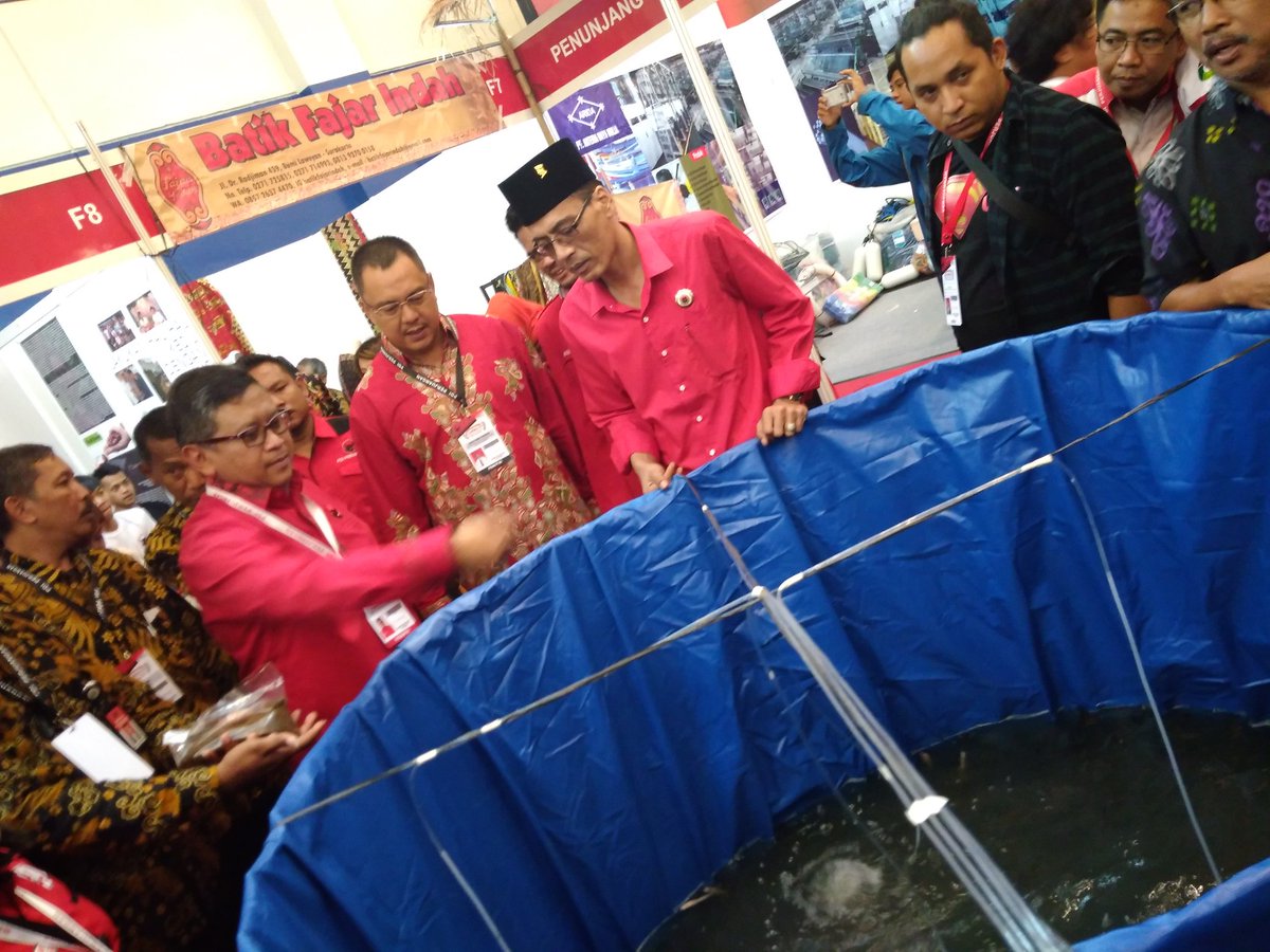 GesuriID's tweet photo. Sekjen @PDI_Perjuangan @Hasto_66 mendorong agar perikanan lele bisa terus berkembang sebagai bagian dari ekonomi rakyat #PDIPerjuangan #RakyatStrong #PolitikHijau @PDIP_Online https://t.co/dqZ1IaNl1i