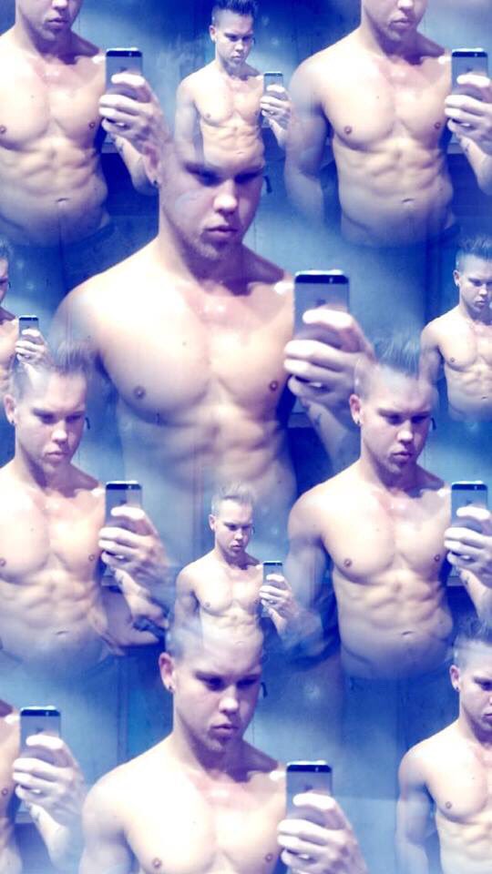 Nickskein's tweet photo. #brissyboys #dancers #promowork #gymfit #gay #lifeofgaymen #betterworkbitch #fitness #gymrats #Gym_Motivation #dna #fnq #boyfriends #gohealthclubs #xmas17 #SundayMorning https://t.co/NEc0qnp5lN