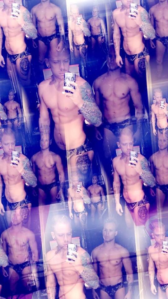 Nickskein's tweet photo. #brissyboys #dancers #promowork #gymfit #gay #lifeofgaymen #betterworkbitch #fitness #gymrats #Gym_Motivation #dna #fnq #boyfriends #gohealthclubs #xmas17 #SundayMorning https://t.co/NEc0qnp5lN