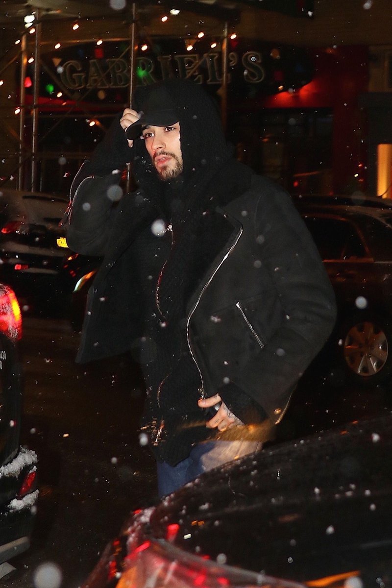 ZaynUpdatesITA's tweet photo. Zayn a NYC il 15/12! https://t.co/16BrYVCUuJ