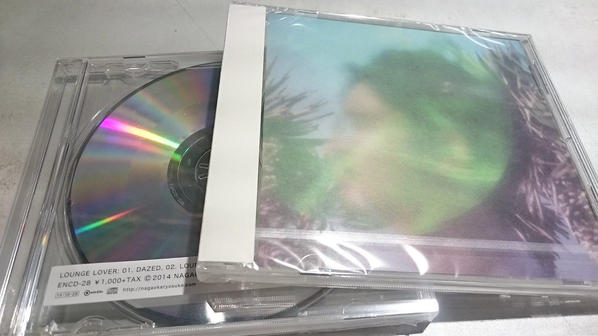 TOWER_Fukuoka's tweet image. お問い合わせ多数頂いておりました長岡亮介「LOUNGE LOVER」「MIXED MESSAGE」が再入荷しました！！！！
まだ買えてなかった(泣)という方、是非お買い求めくださいませ＼(^o^)／
#長岡亮介 
#loungelover
#mixedmessage